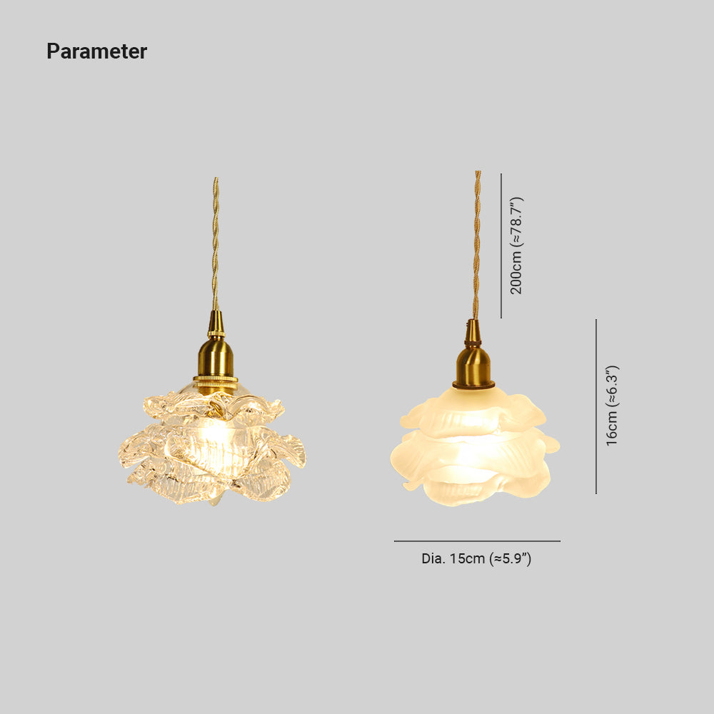 Glazen hanglamp met bloemvorm in gouden kleurr