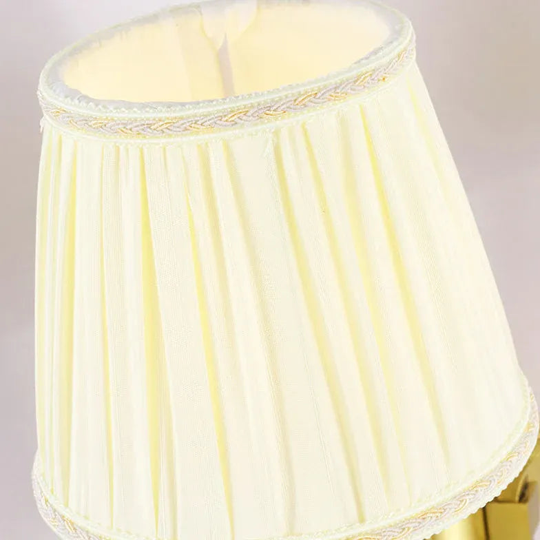 Retro wandlamp binnen gouden dubbele armen