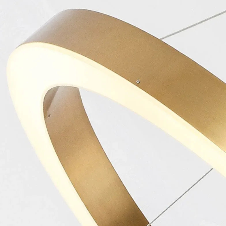 Led lamp rond gouden woonkamer