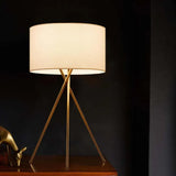 Driepoot vloerlamp witte ronde lampenkap
