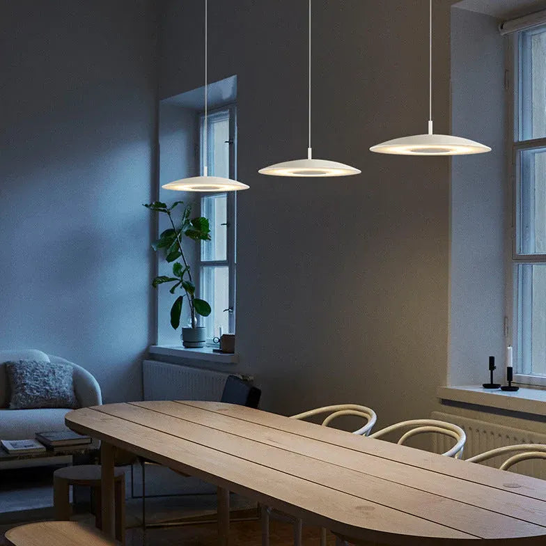 Licht voor keuken in witte schijfvorm