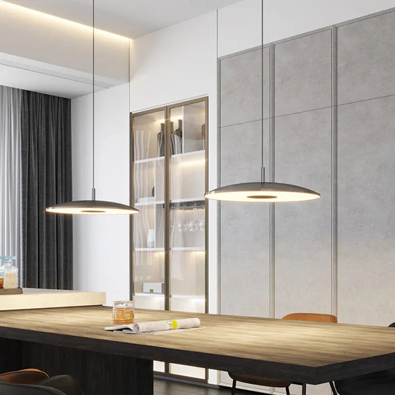 Licht voor keuken in witte schijfvorm
