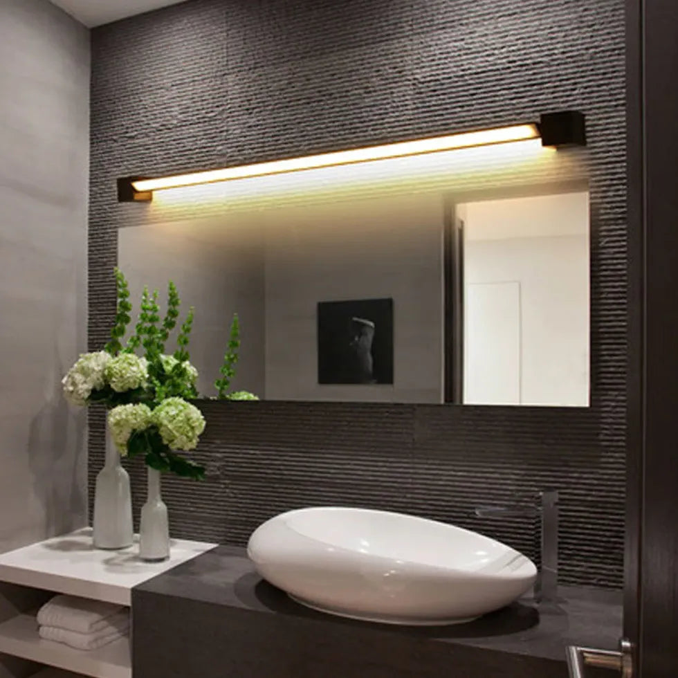 Langwerpige wandlamp zwart led voor badkamer
