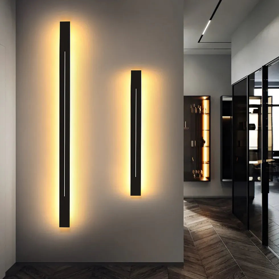 Wand buitenlampen goud met lineaire vormgeving