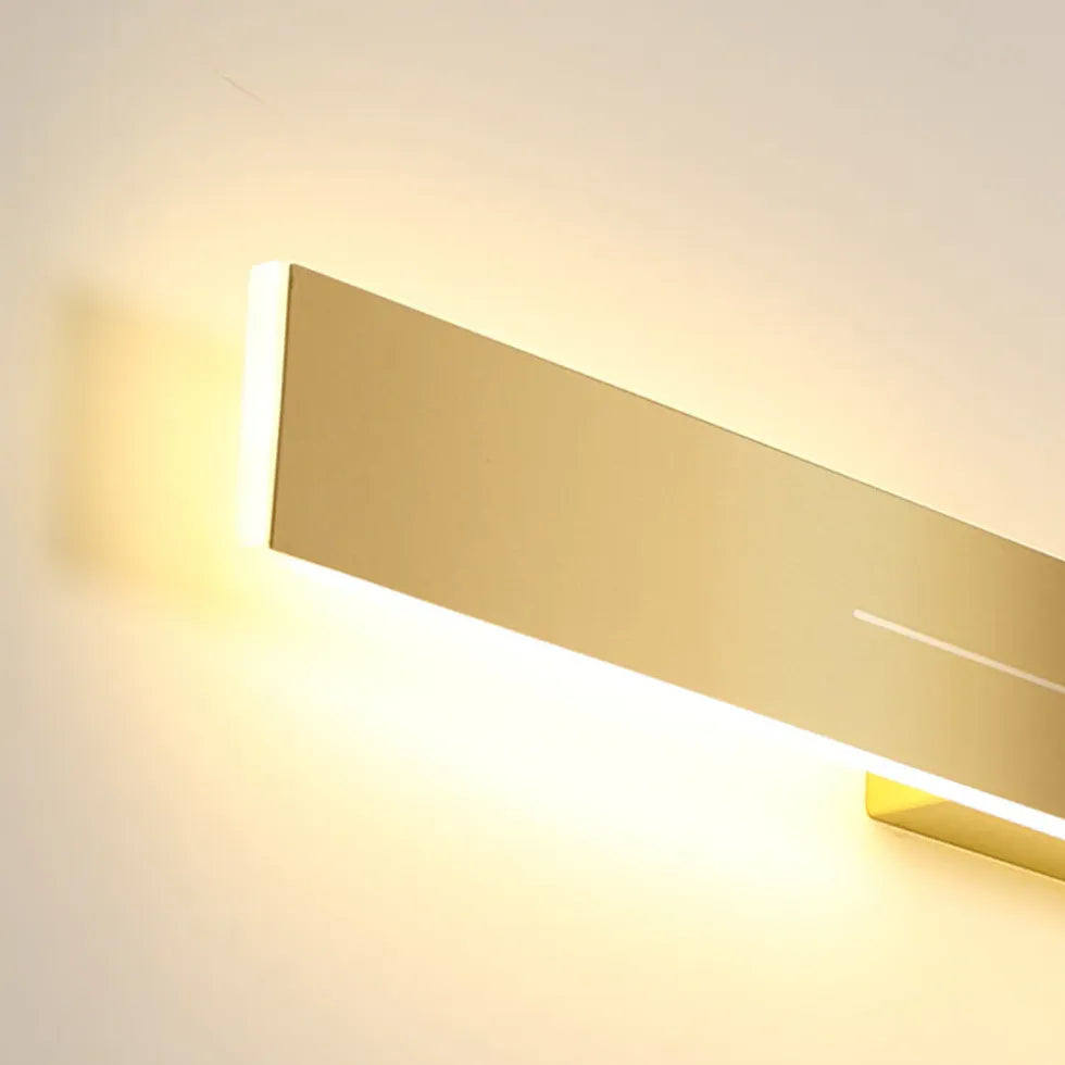 Wand buitenlampen goud met lineaire vormgeving