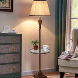 Vloerlamp met lampenkap vintage woonkamer