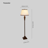 Vloerlamp met lampenkap vintage woonkamer