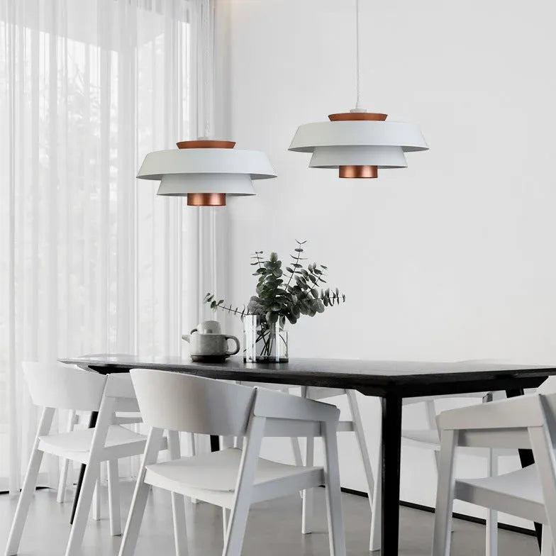 Zwarte hanglamp met dubbele kap voor de slaapkamer