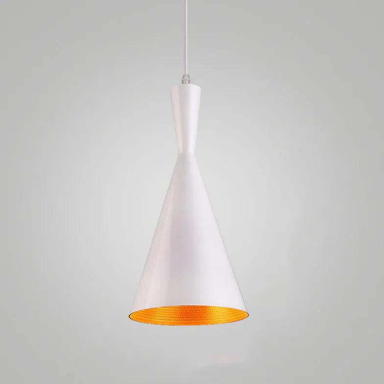 Moderne hanglamp zwart in conische minimalistische stijl