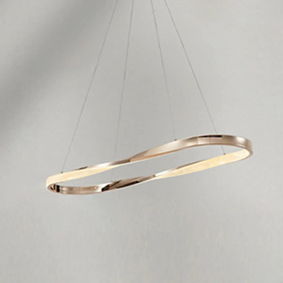 Hanglamp koperkleurig gekruiste ring woonkamer