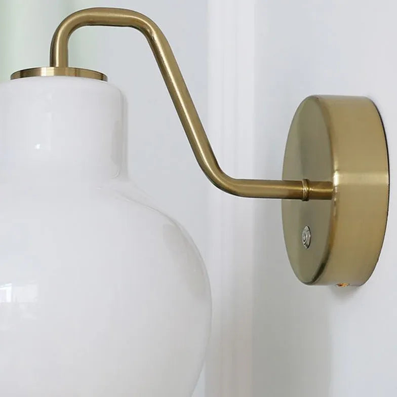 Wandlamp wit goud in glazen lampenkap