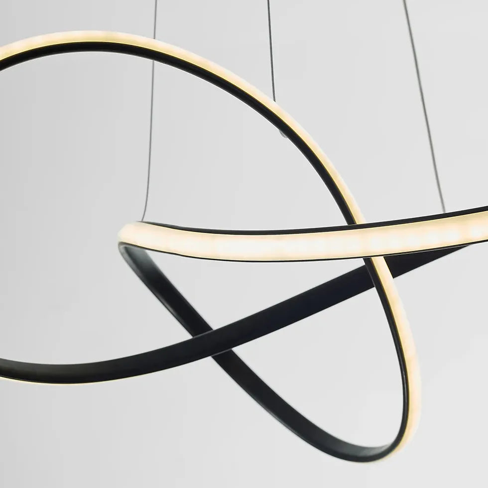 Led verlichting hanglamp met zwarte curves