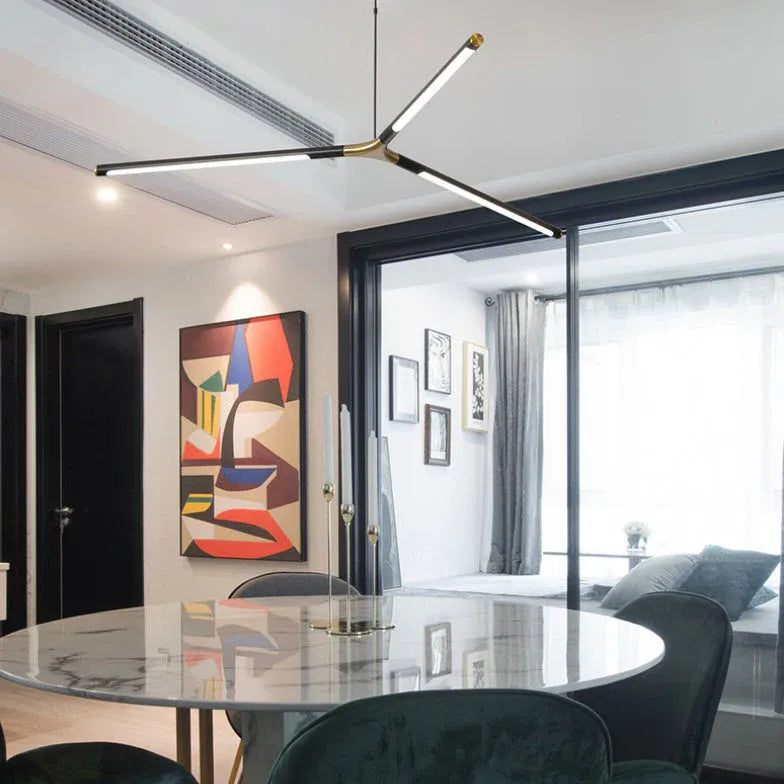Moderne woonkamer hanglamp in zwartgouden takkenontwerp