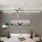 Moderne woonkamer hanglamp in zwartgouden takkenontwerp