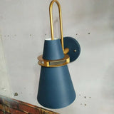 Wandlamp met blauwe lampenkap binnenverlichting