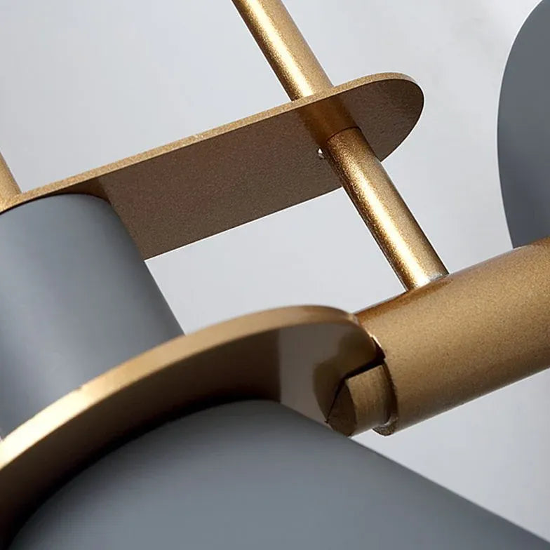 Industrieel wandlamp met zwarte metalen kap