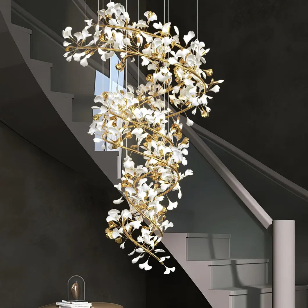 Luxe kroonluchters met ginkgo bladeren
