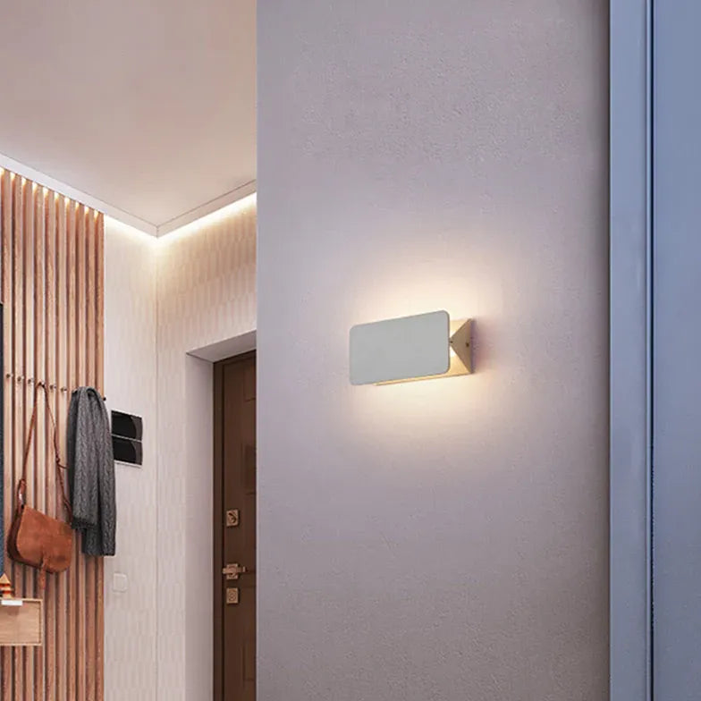 Wandlamp rechthoekig wit metaal binnen
