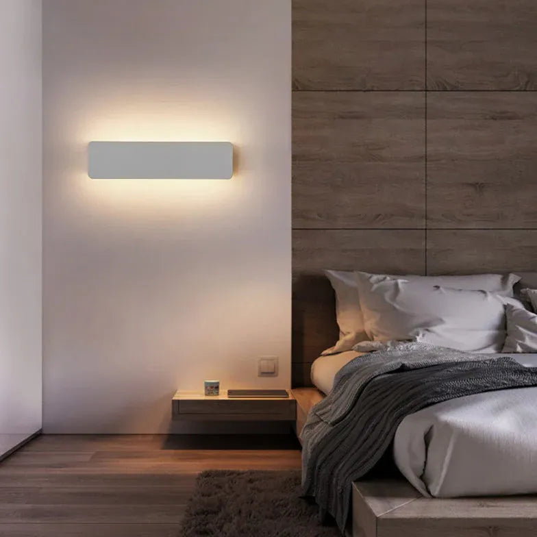 Wandlamp rechthoekig wit metaal binnen