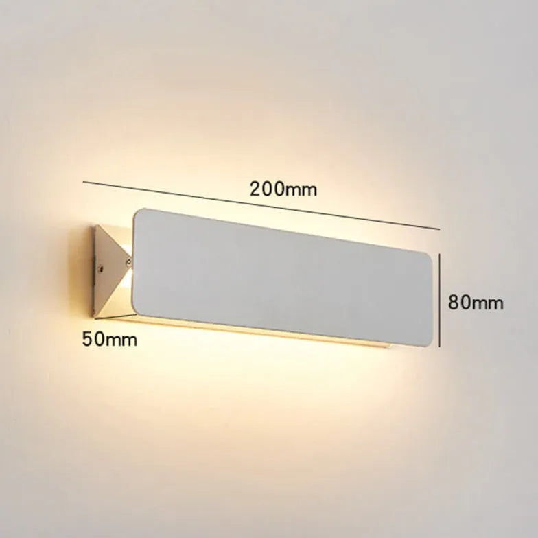 Wandlamp rechthoekig wit metaal binnen