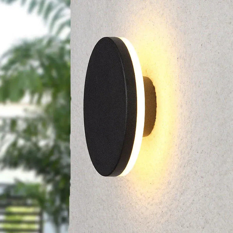 Wandlamp buiten zwart sensor met ronde vorm