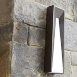 Zwarte buiten wandlamp rechthoekig ontwerp met neerwaartse verlichting