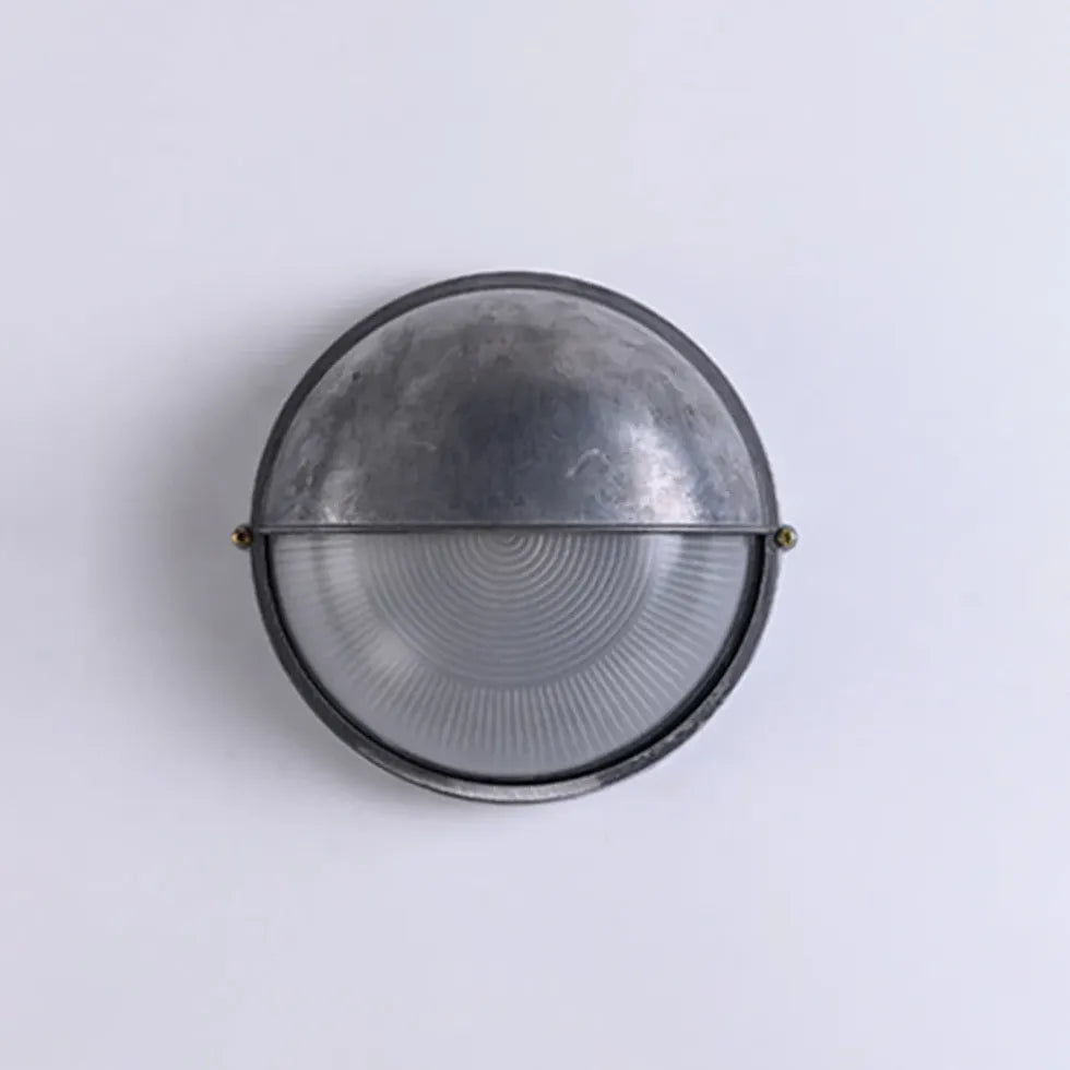 Buiten muurlamp zilver met industrieel