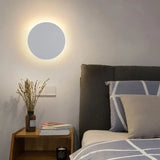Wandlamp rond zwart met metalen ontwerp