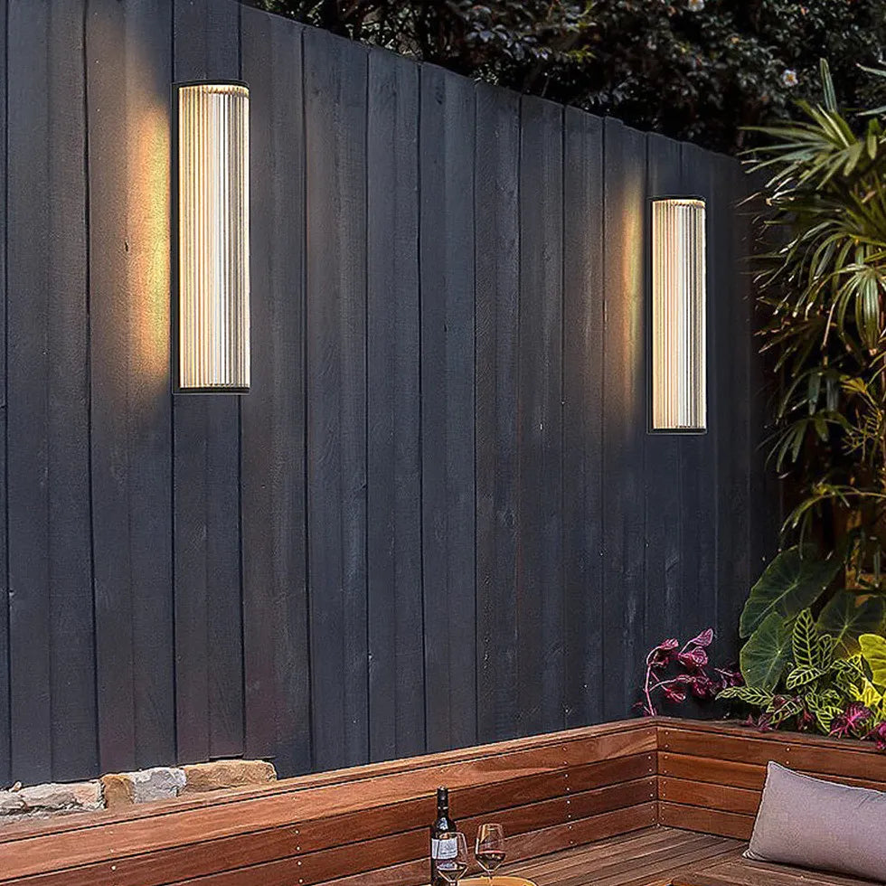 Buitenlamp wand zwart in lantaarnvormig ontwerp