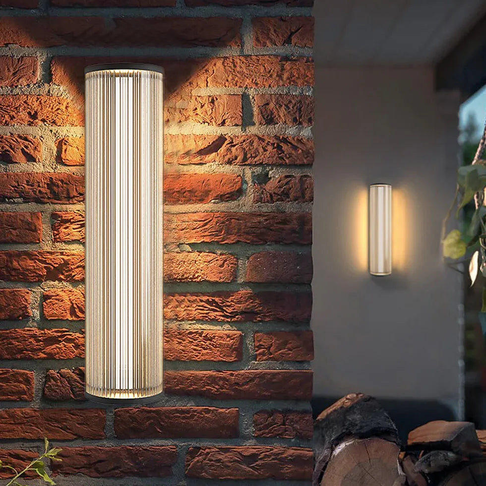 Buitenlamp wand zwart in lantaarnvormig ontwerp