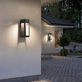 Buitenlamp met sensor modern in zwarte kleur