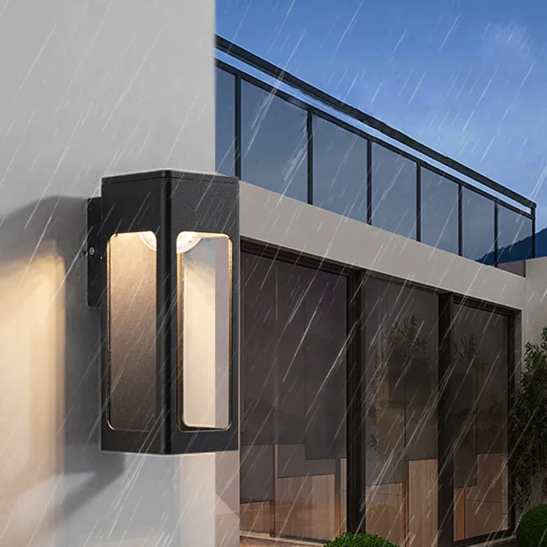 Buitenlamp met sensor modern in zwarte kleur