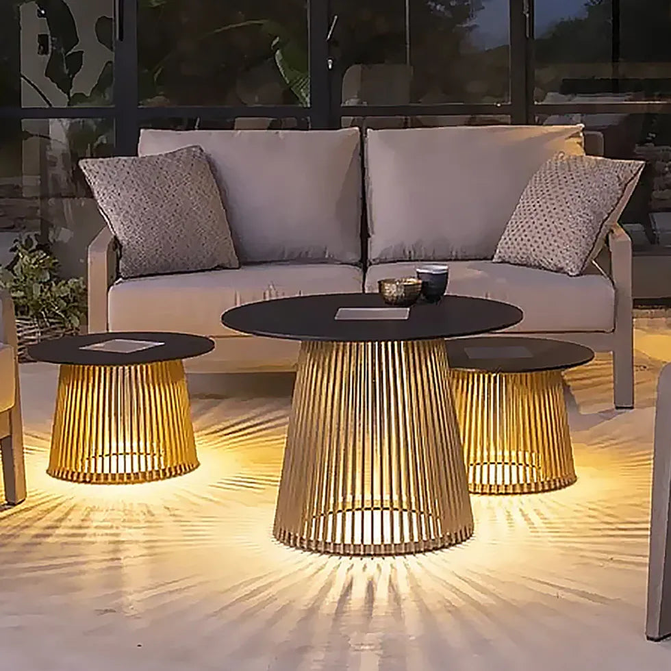 Buitenlamp staand zwart met ingebouwde tafel