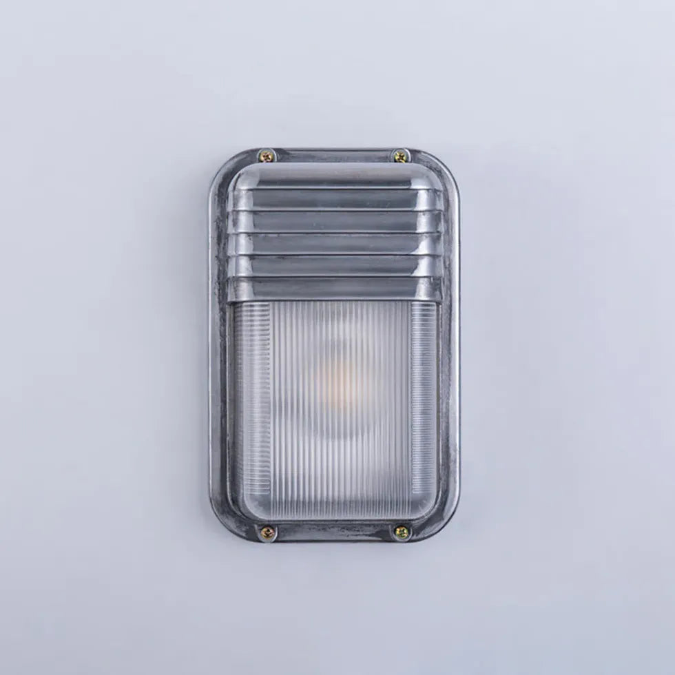 Buiten muurlamp zilver met industrieel