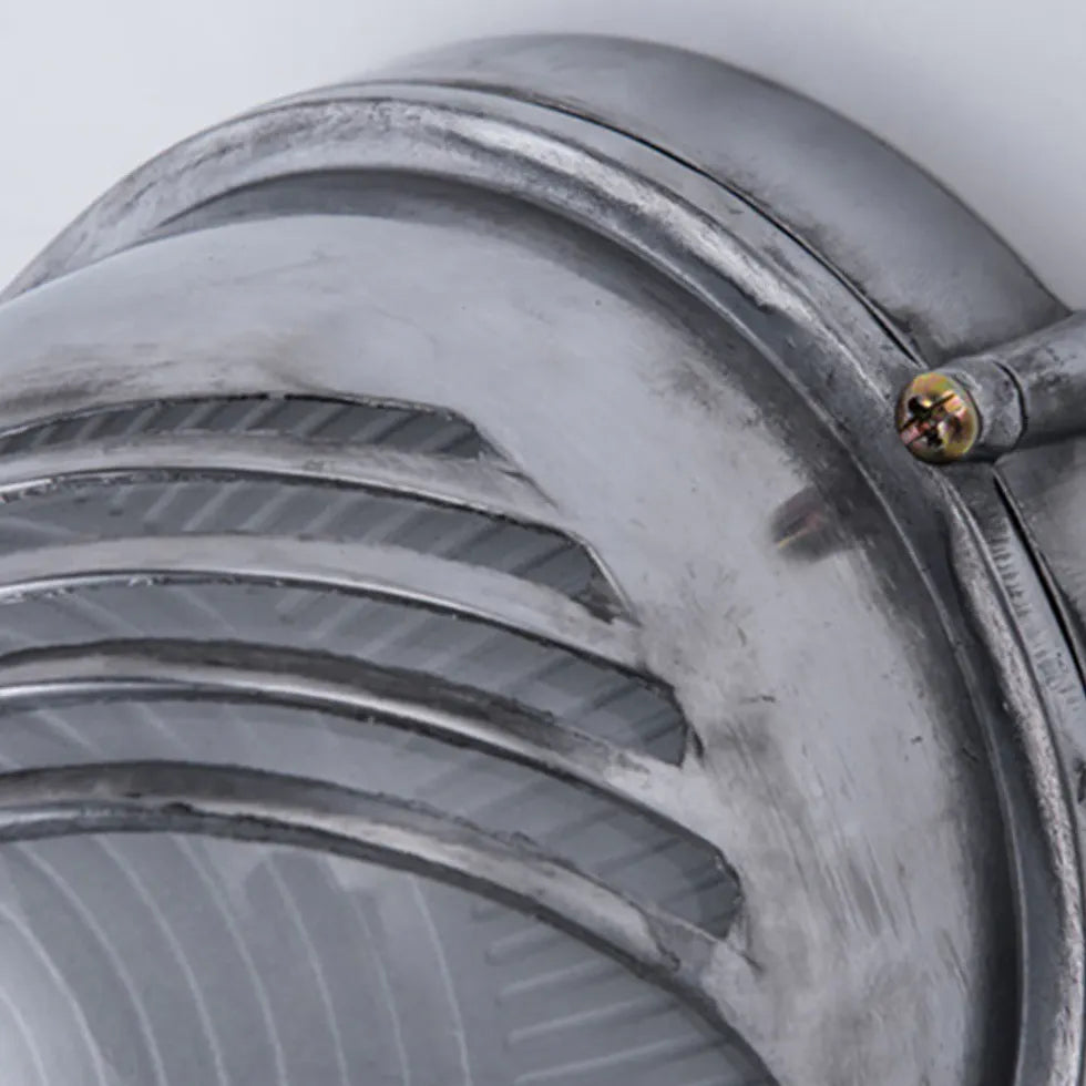 Buiten muurlamp zilver met industrieel