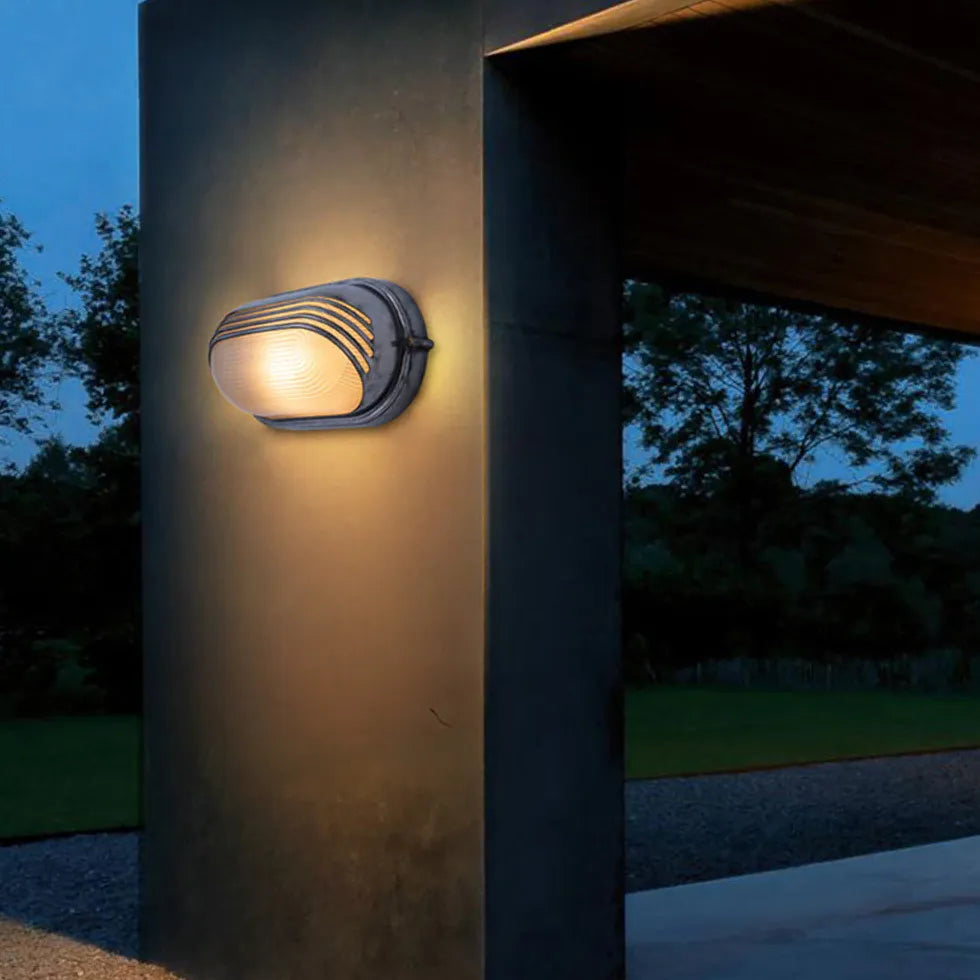 Buiten muurlamp zilver met industrieel