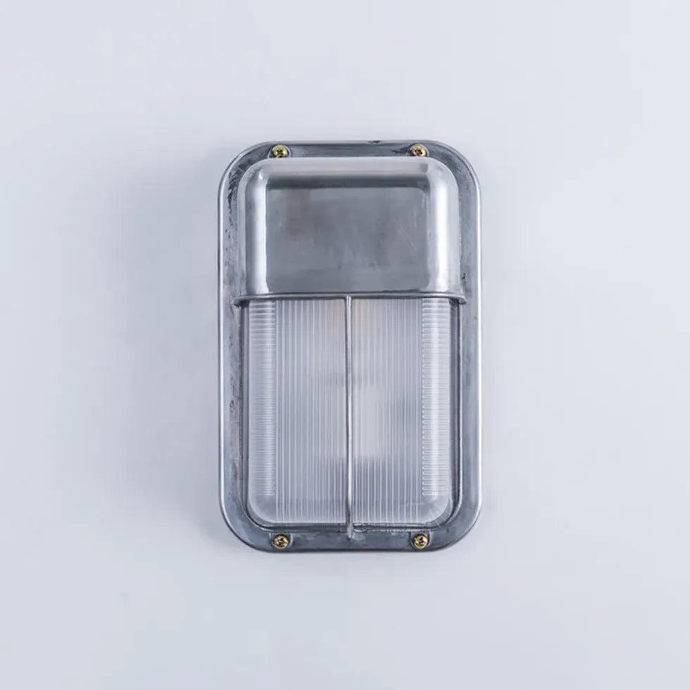Buiten muurlamp zilver met industrieel