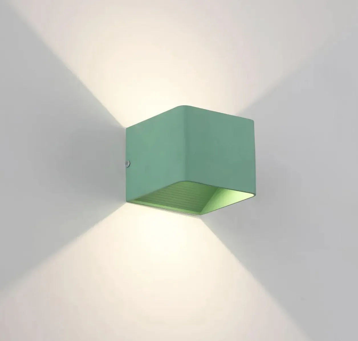 Up-down light binnen kleurrijk met kubusontwerp