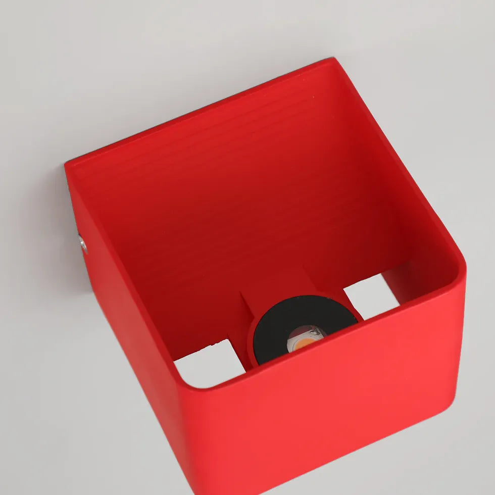 Up-down light binnen kleurrijk met kubusontwerp