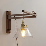 Wandlamp met snoer en stekker in vintage witte stijl