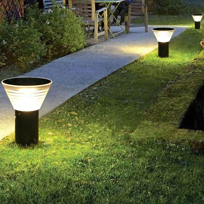 Buitenverlichting lantaarnpaal zonne energie conische vorm