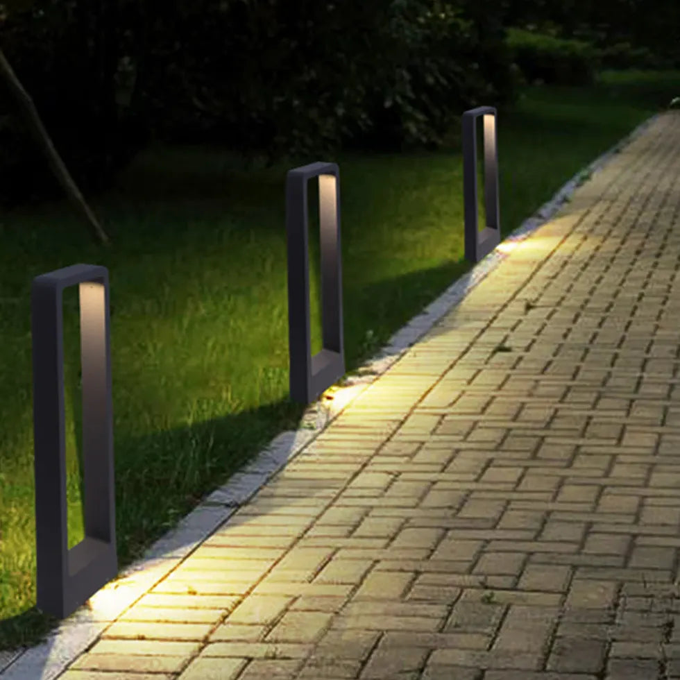 Rechthoekige padverlichting zwarte buiten verlichtingspaal