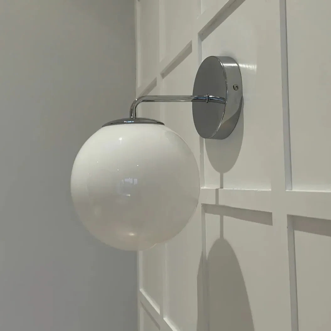 Wandlamp goud bol met enkele arm