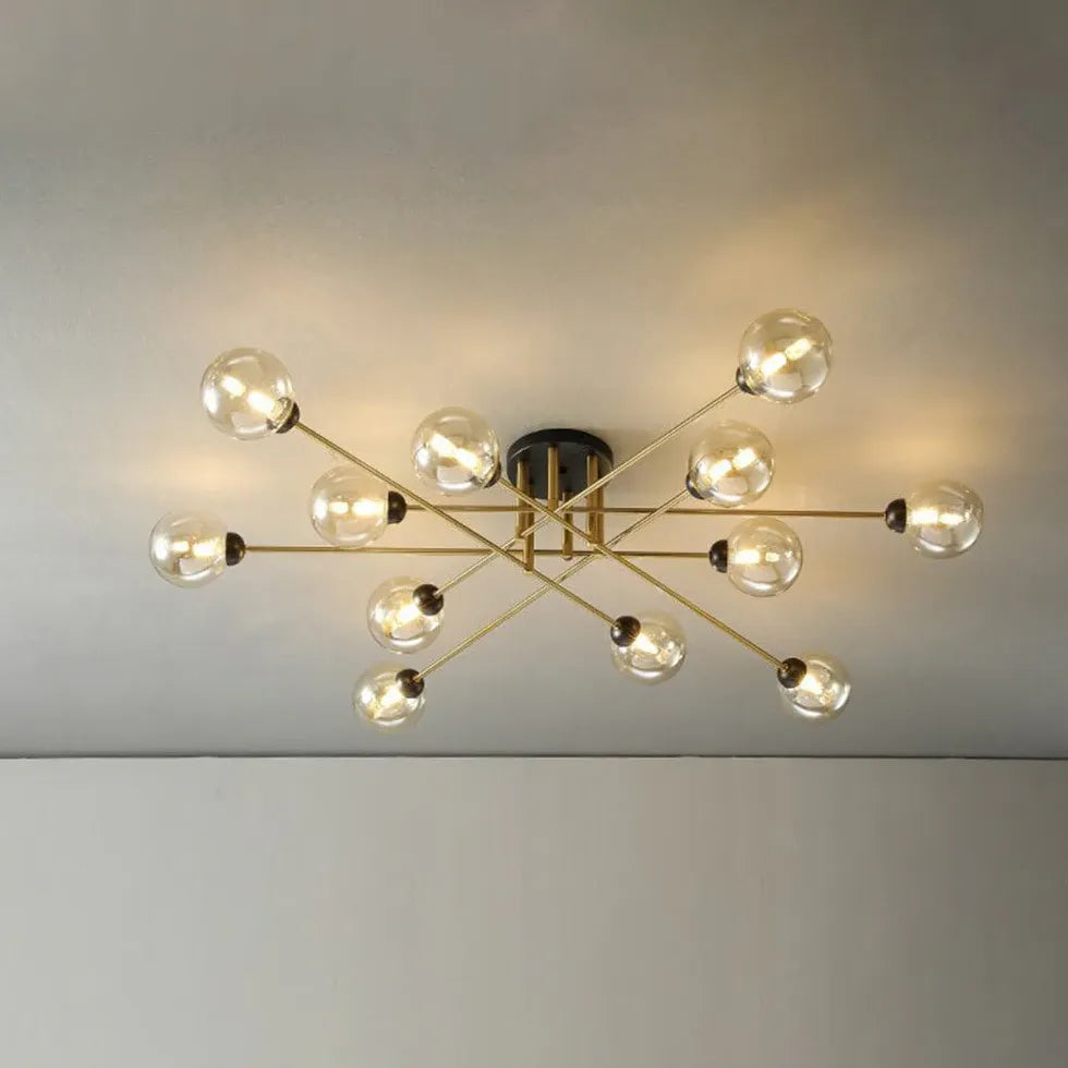 Kroonluchter glazen bollen gouden woonkamer