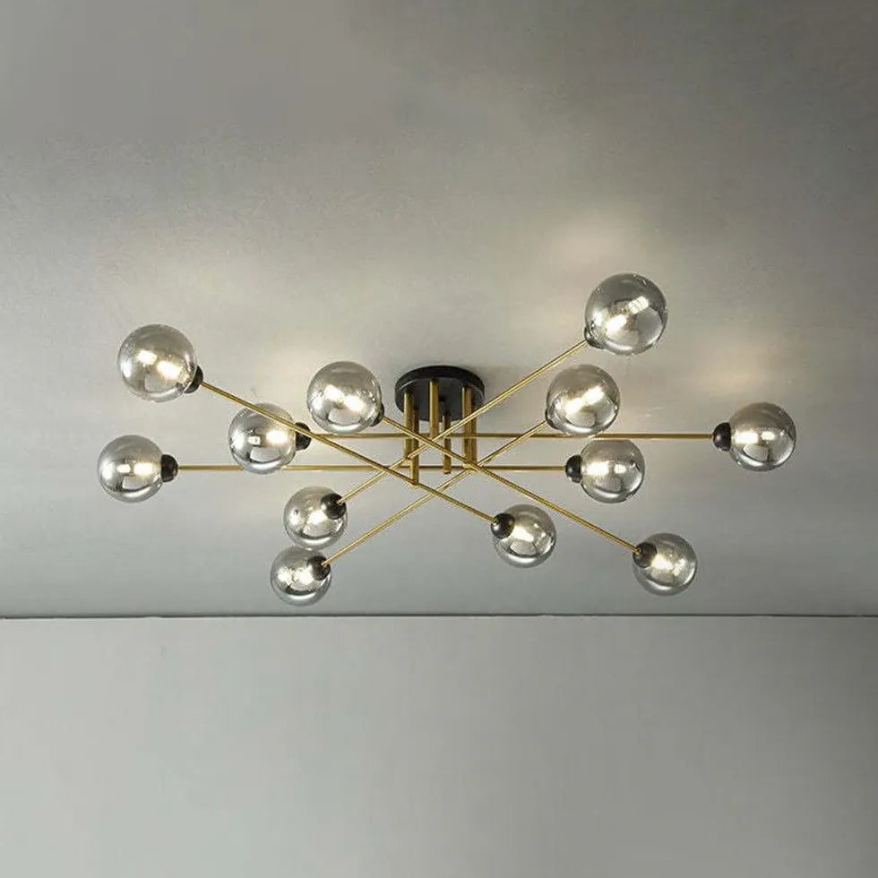 Kroonluchter glazen bollen gouden woonkamer