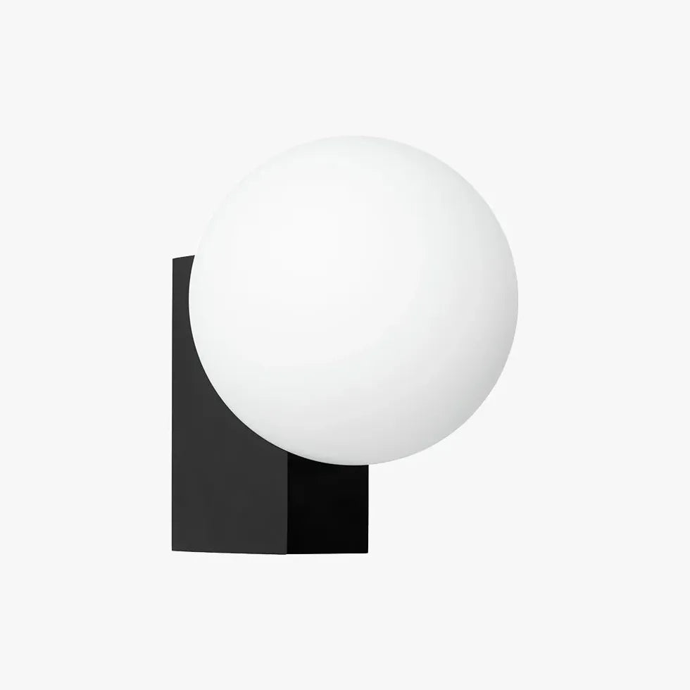 Wandlamp met glazen kap in moderne witte stijl